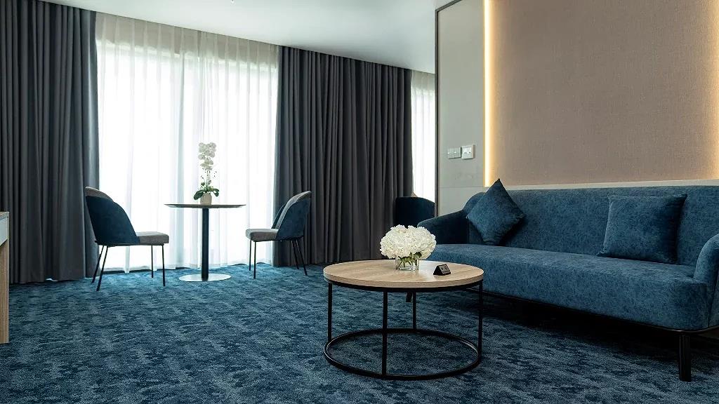 Khách sạn view vịnh Hạ Long