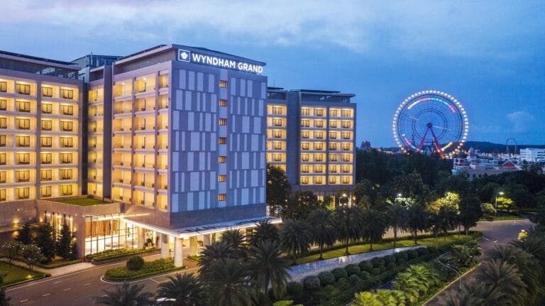 Wyndham Grand Phu Quoc