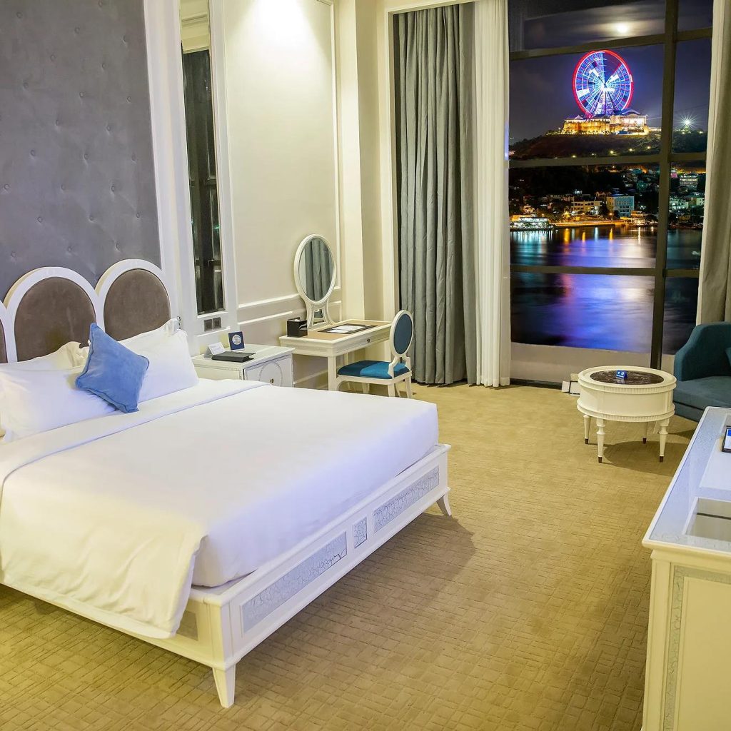 Đặt phòng Wyndham Legend Hạ Long