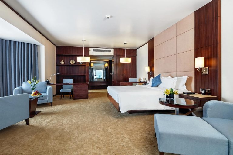 Khách sạn 5 sao Bãi Cháy