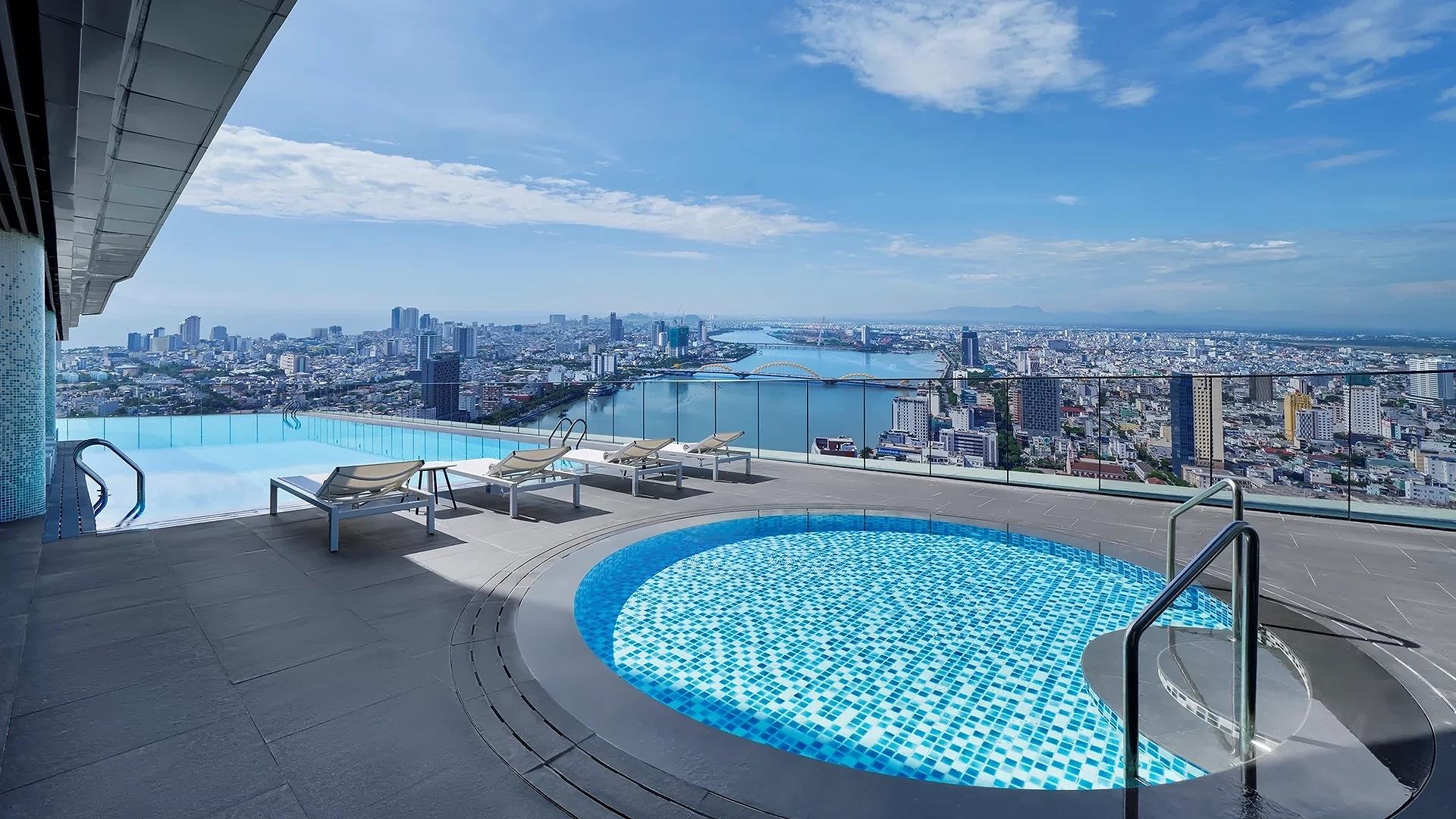 Courtyard by Marriott Danang Han River