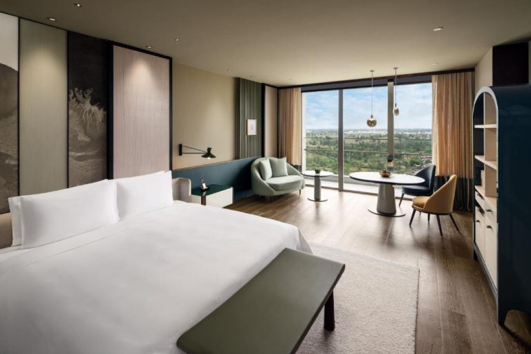 Đặt phòng New World Hoiana