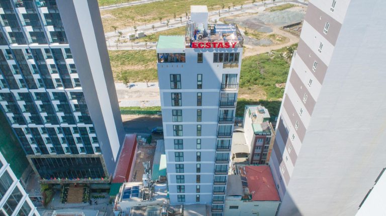 Khách sạn Nha Trang gần biển